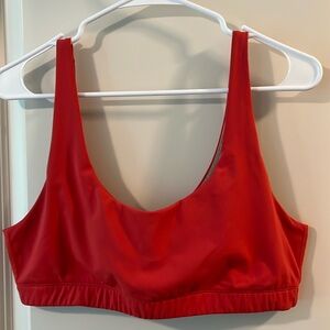 Vuori sports bra
